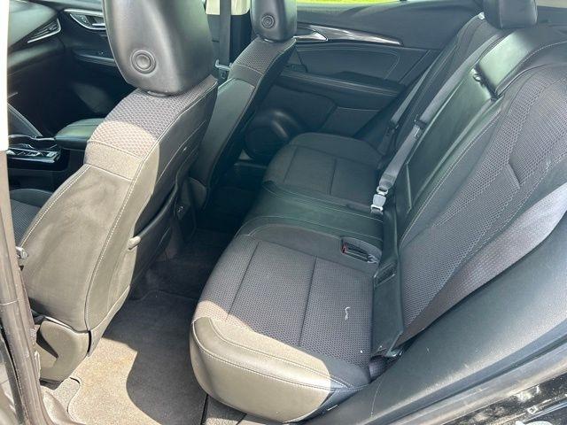 Buick Envision  2022
