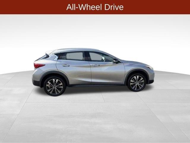 Infiniti QX30  2017