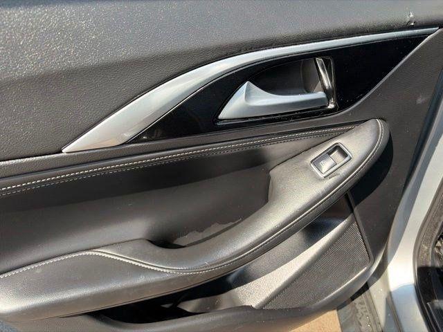 Infiniti QX30  2017