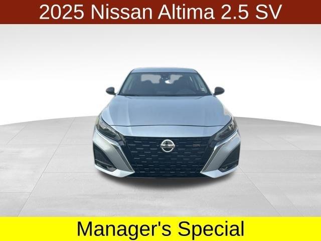 Nissan Altima  2025