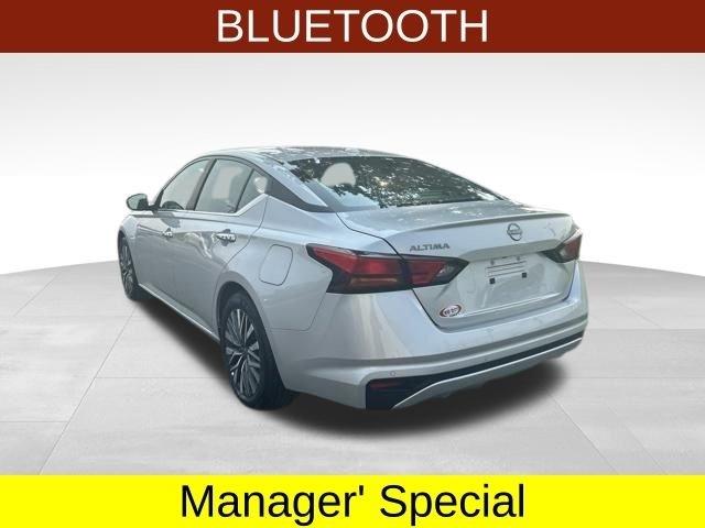 Nissan Altima  2025
