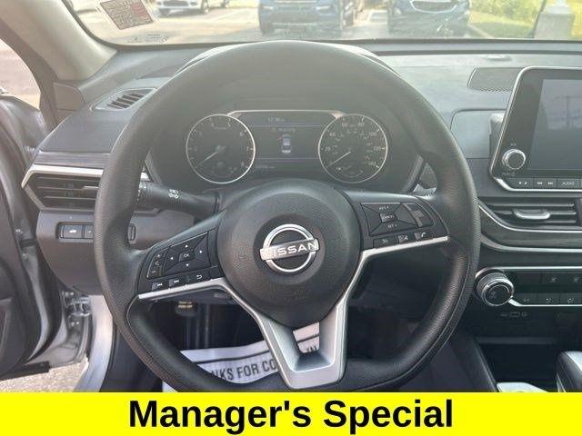 Nissan Altima  2025