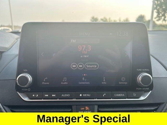 Nissan Altima  2025