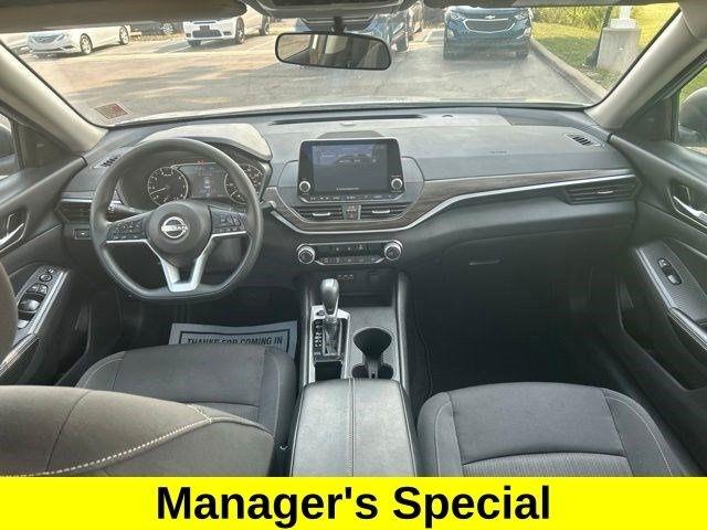Nissan Altima  2025