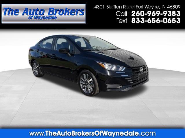 Nissan Versa  2023