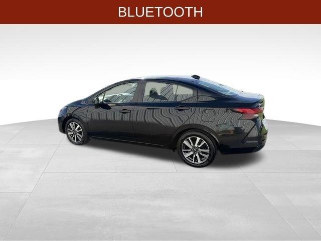 Nissan Versa  2023