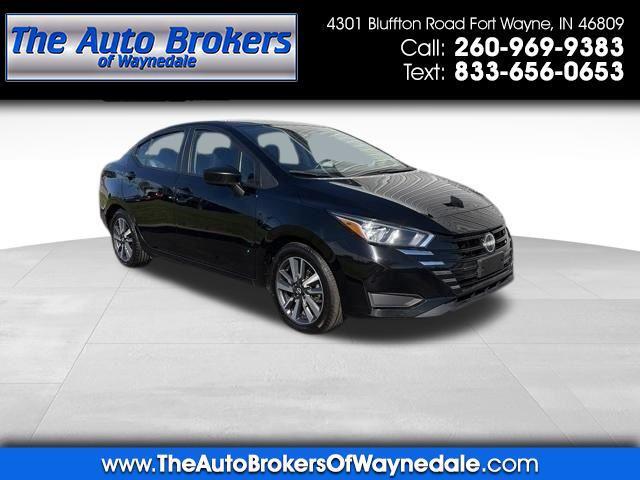 Nissan Versa  2023
