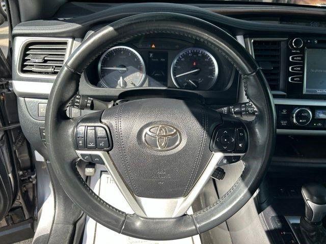 Toyota Highlander  2019