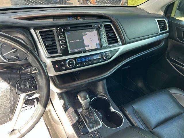Toyota Highlander  2019