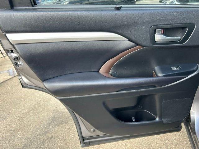 Toyota Highlander  2019