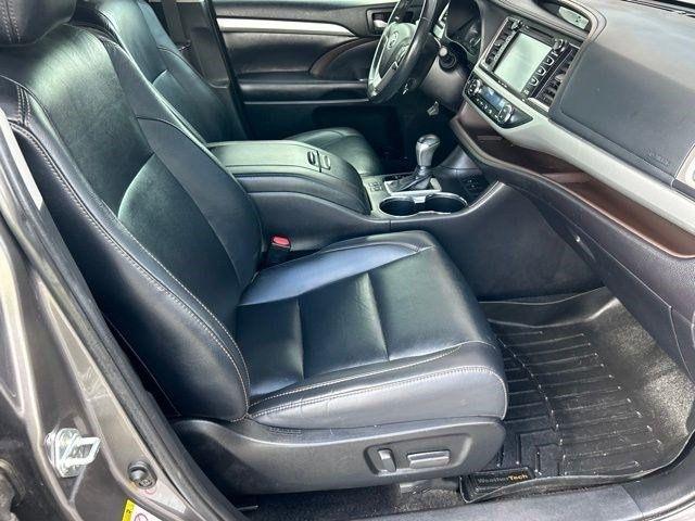Toyota Highlander  2019