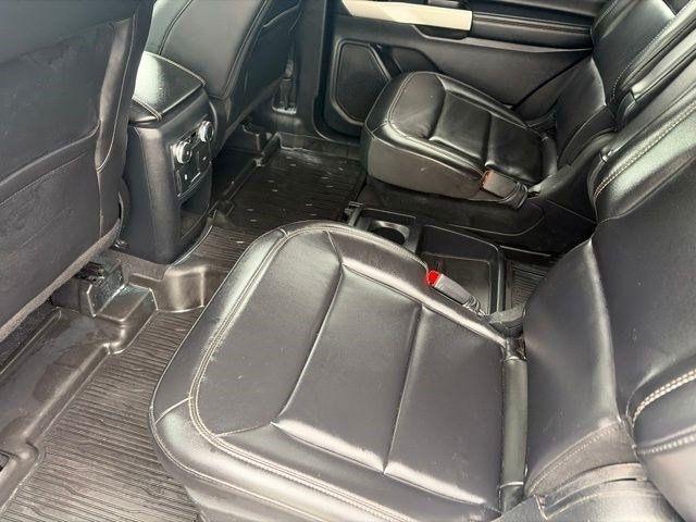Ford Explorer  2021