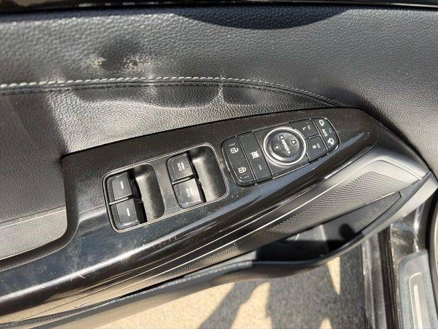 Kia Cadenza  2017