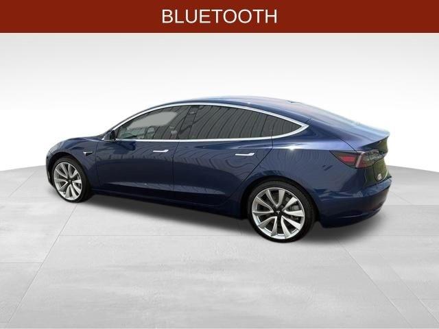 Tesla Model 3  2018