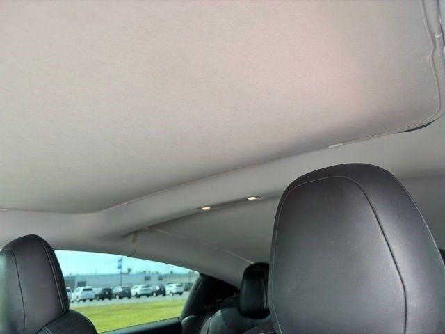 Tesla Model 3  2018
