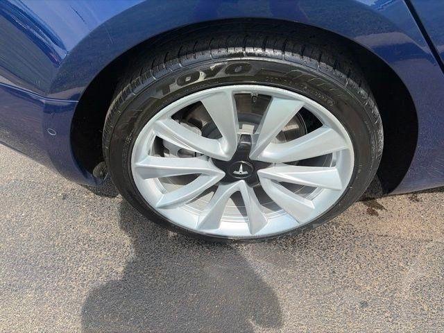 Tesla Model 3  2018