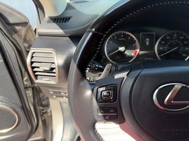 Lexus NX 300 Base AWD 2021