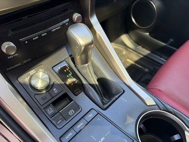 Lexus NX 300 Base AWD 2021