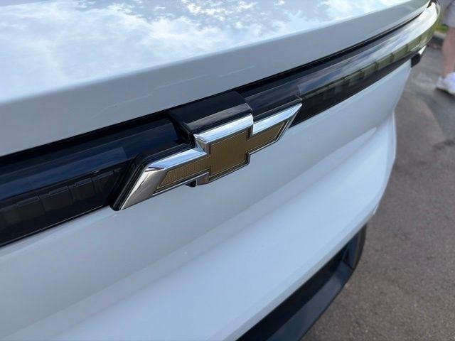 Chevrolet Equinox EV  2026