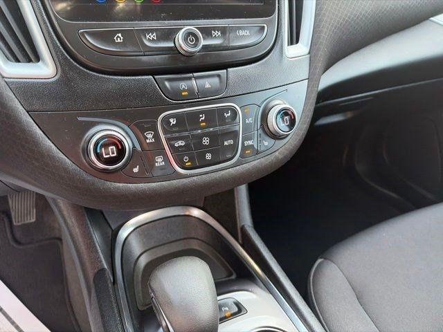 Chevrolet Malibu  2023