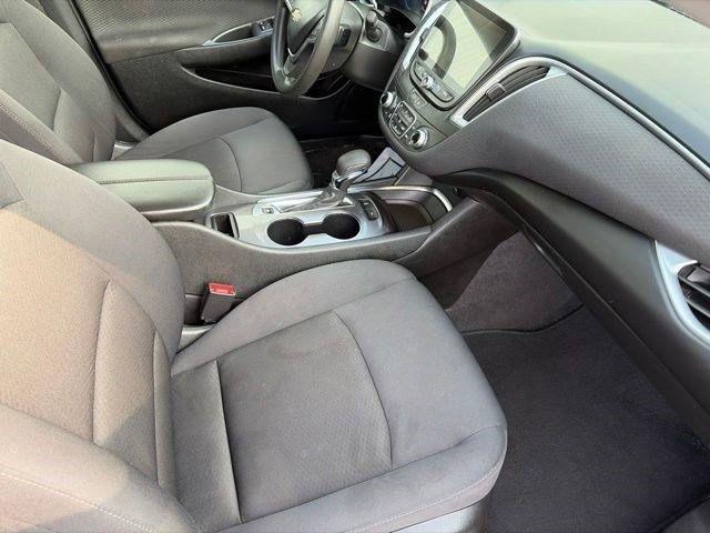 Chevrolet Malibu  2023