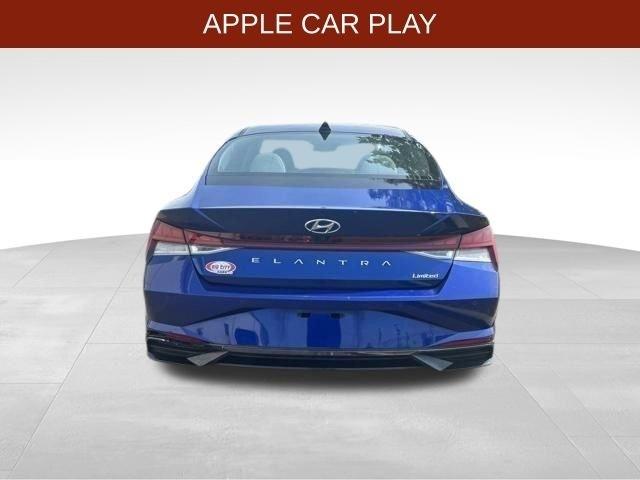 Hyundai Elantra  2023