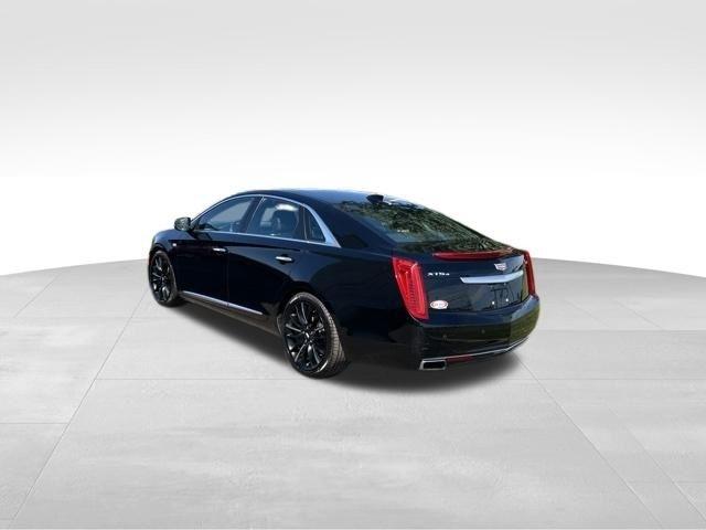 Cadillac XTS  2016