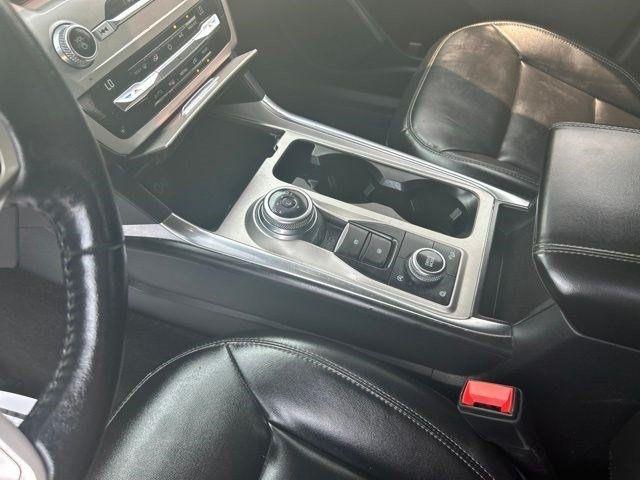 Ford Explorer  2021