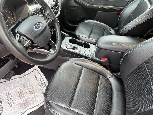 Ford Escape Plug-in Hybrid  2022