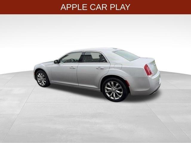 Chrysler 300  2021