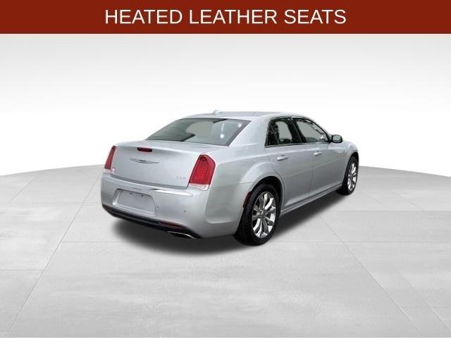 Chrysler 300  2021