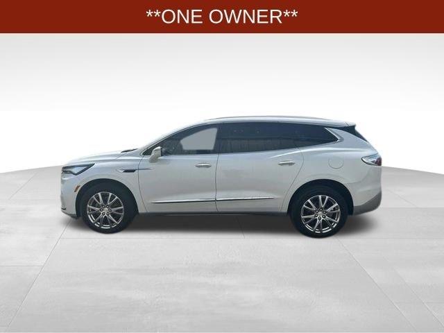 Buick Enclave  2022