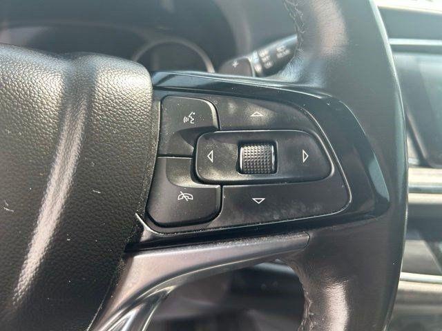Buick Enclave  2022