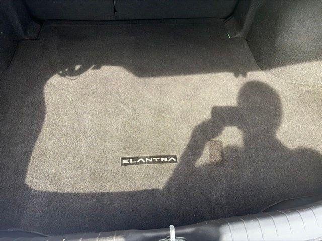 Hyundai Elantra  2023