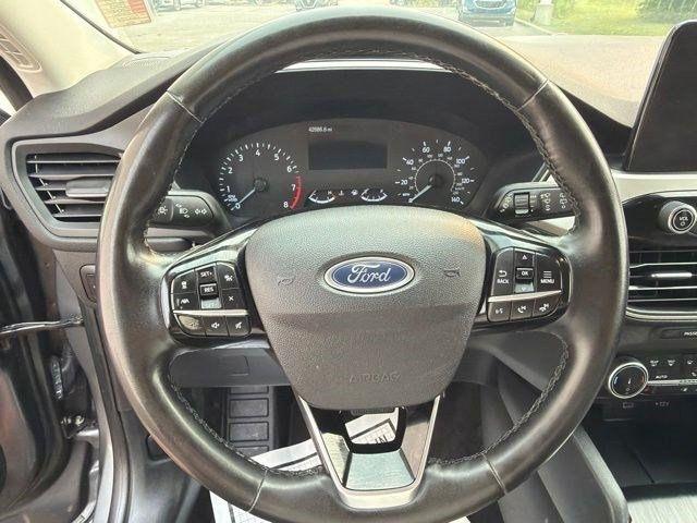 Ford Escape  2022