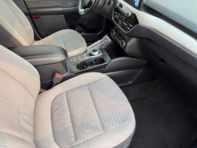 Ford Escape  2022