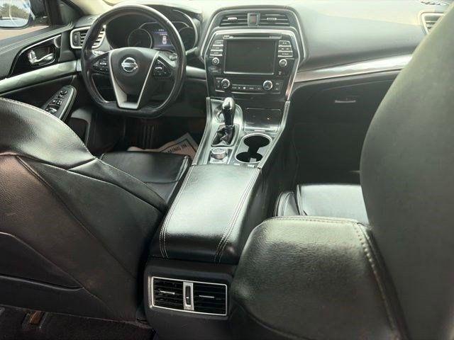 Nissan Maxima 3.5 SV 2020