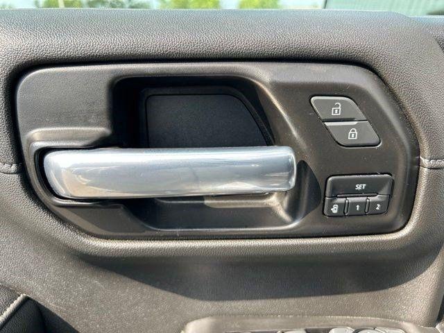 Chevrolet Silverado 1500  2021