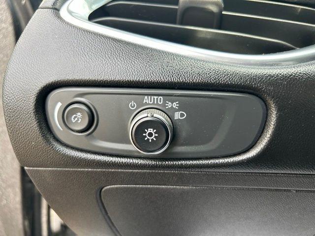 Chevrolet Malibu  2021
