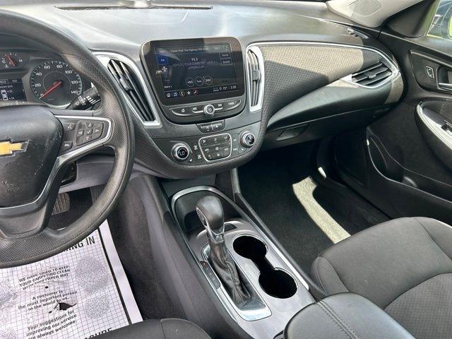 Chevrolet Malibu  2021