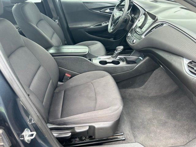 Chevrolet Malibu  2021