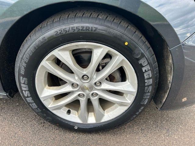 Chevrolet Malibu  2021