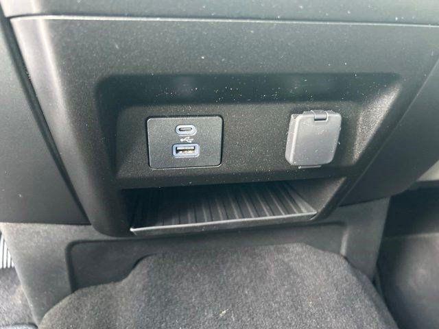 Ford Super Duty F-350 DRW  2021