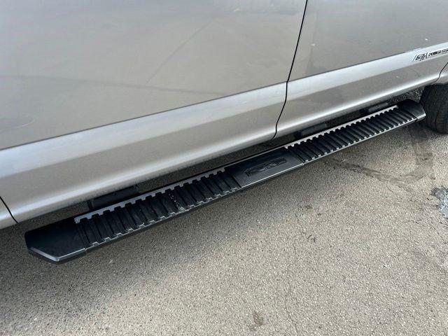 Ford Super Duty F-350 DRW  2021