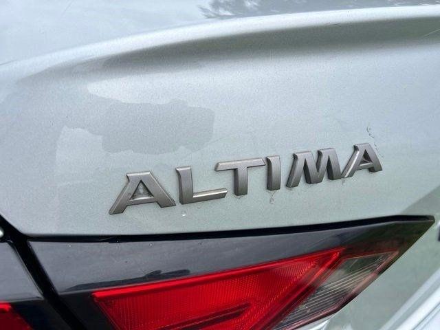 Nissan Altima  2024