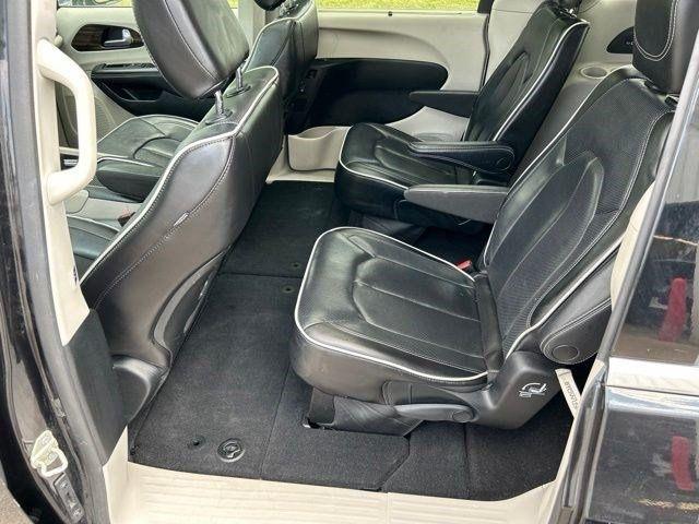 Chrysler Pacifica  2023