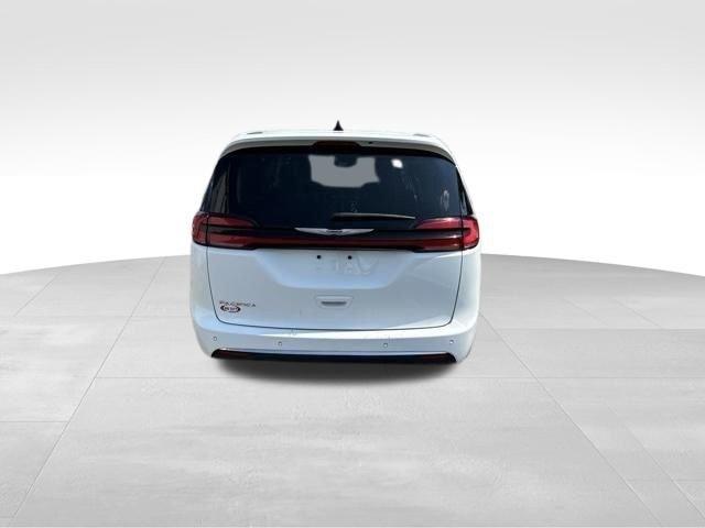 Chrysler Pacifica  2024