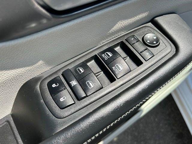 Chrysler Pacifica  2024