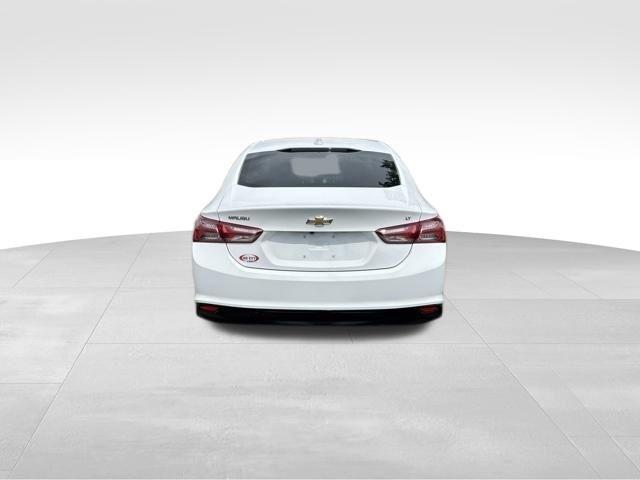 Chevrolet Malibu  2022