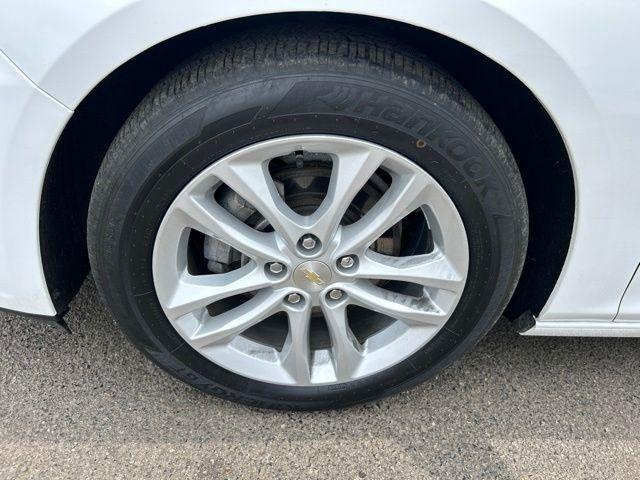 Chevrolet Malibu  2022